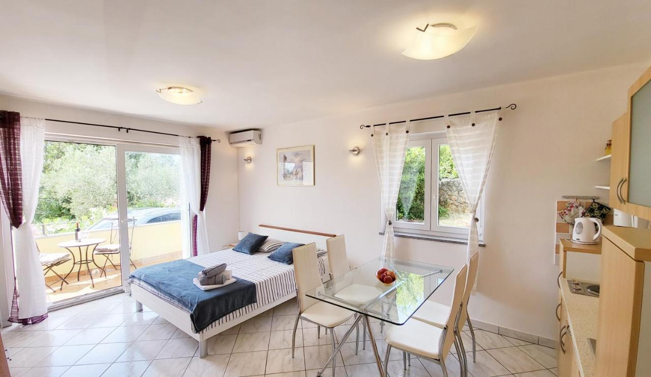 Apartmani Agava Čižići Екстериор снимка